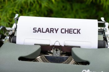 HR